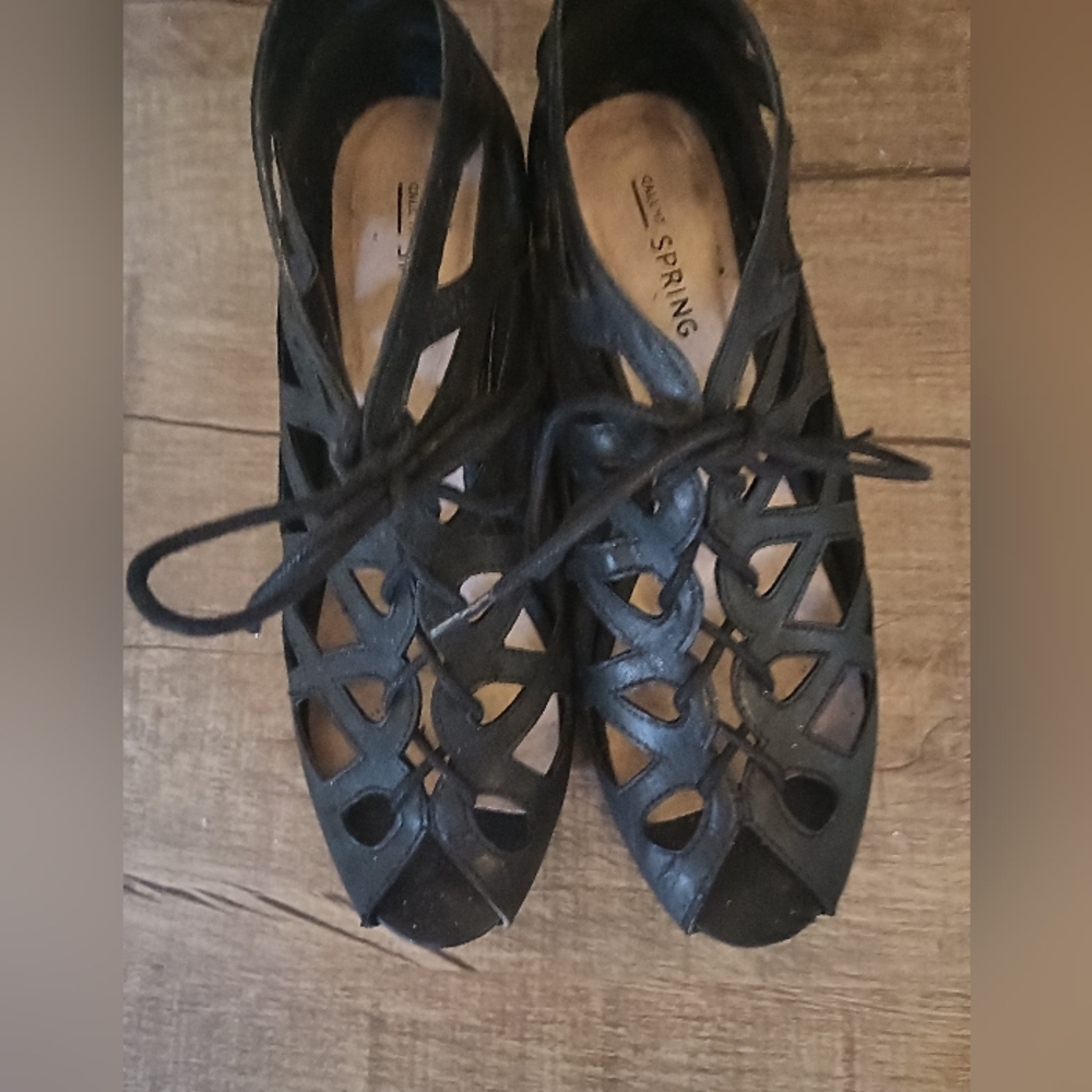 Women's Call It Spring Sandals - Picture 3 of 3